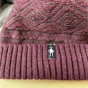 SmartWool | Burgundy Beanie Hat Merino Wool Blend